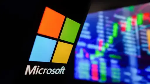 Microsoft Soars as AI Cloud Boom Drives $595 Price Target